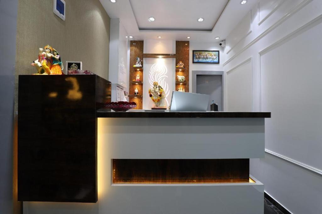Hotel The Lowell Surat Exterior foto